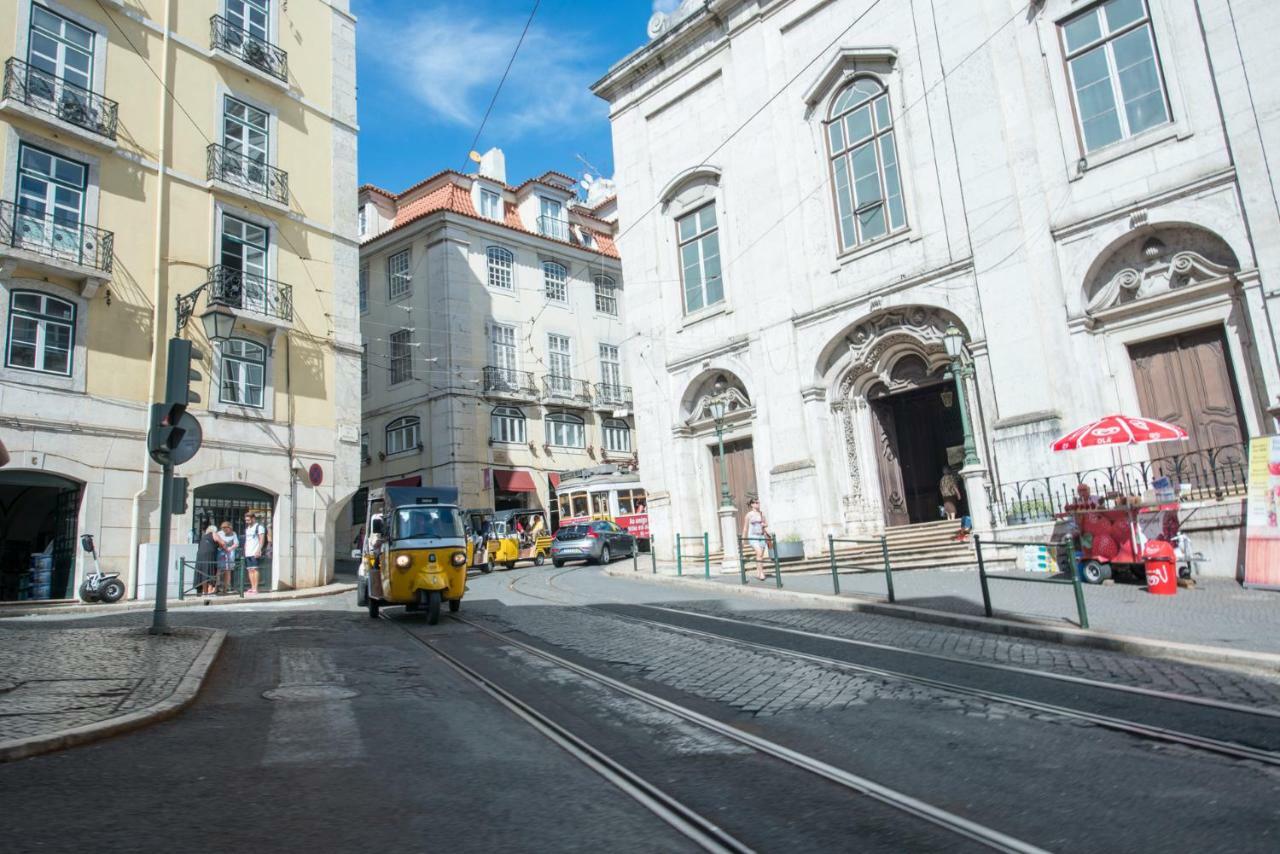 Portugal Here I Come - Alfama Lisbon Exterior photo
